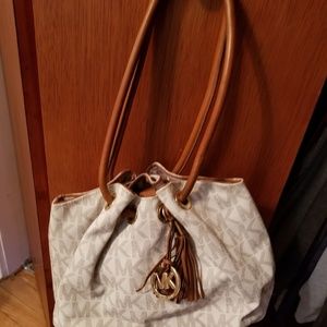 Michael kors handbag